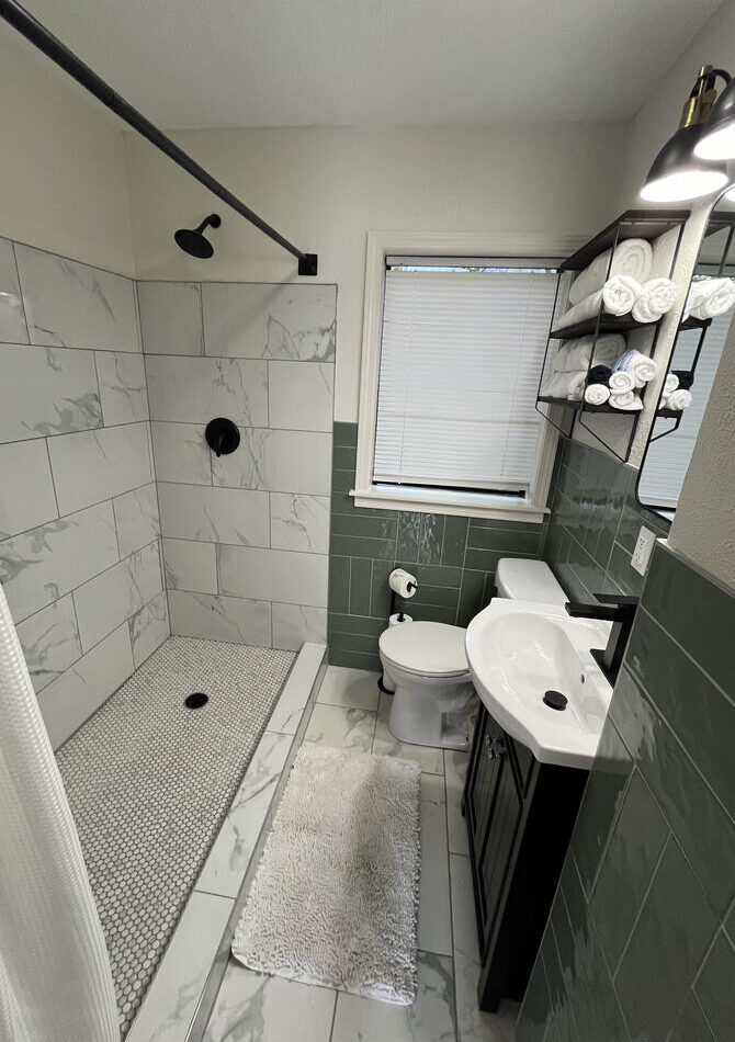Refined bathroom vanity at the premier Yellville AR hotel, Carlton Marion Inn.